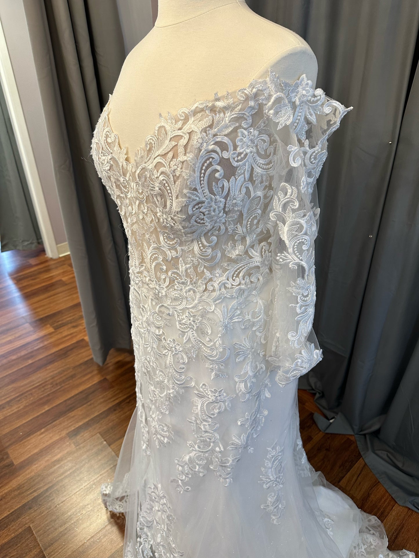 Maggie Sottero Edison Sample - Size 26