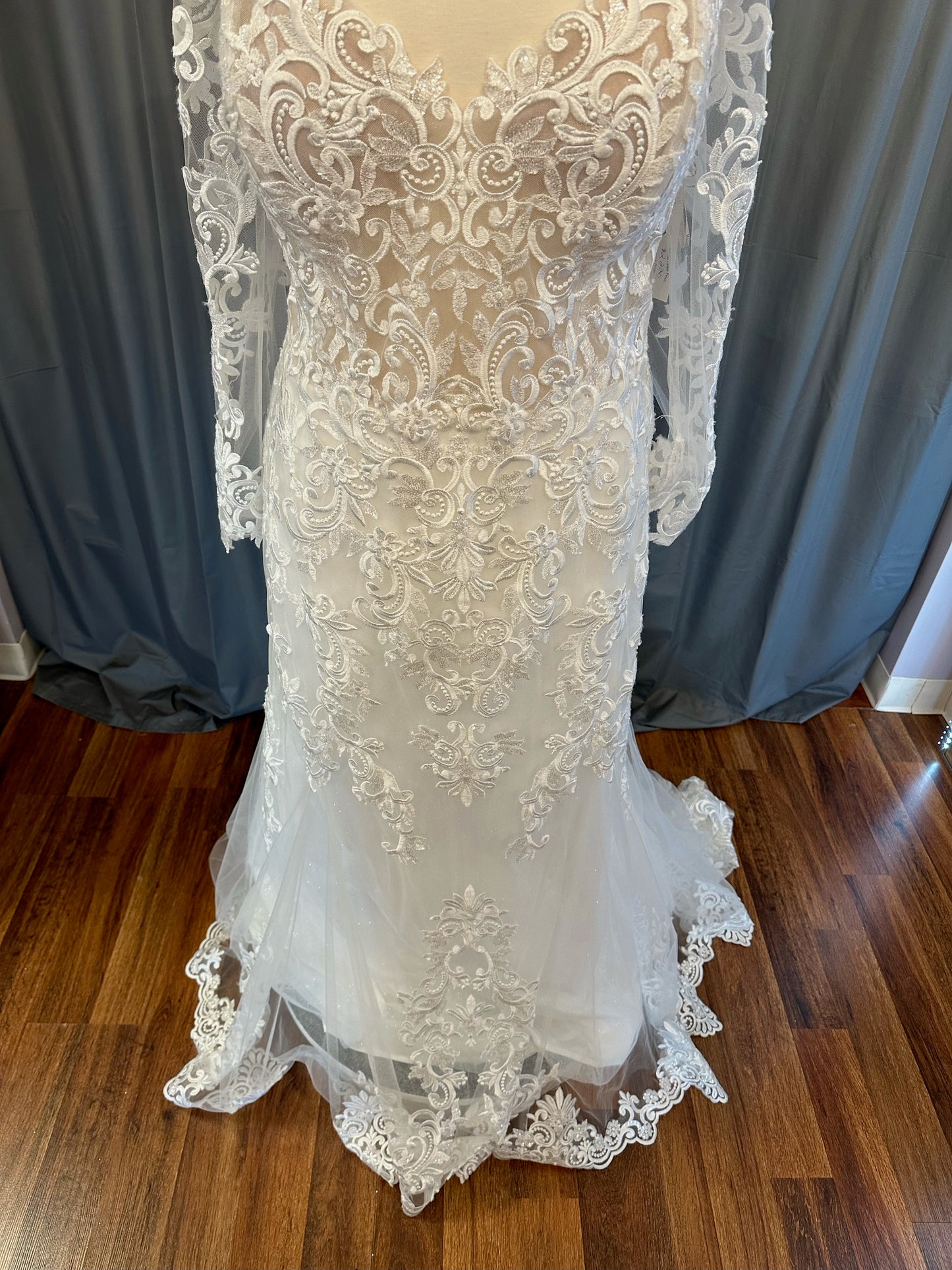 Maggie Sottero Edison Sample - Size 26