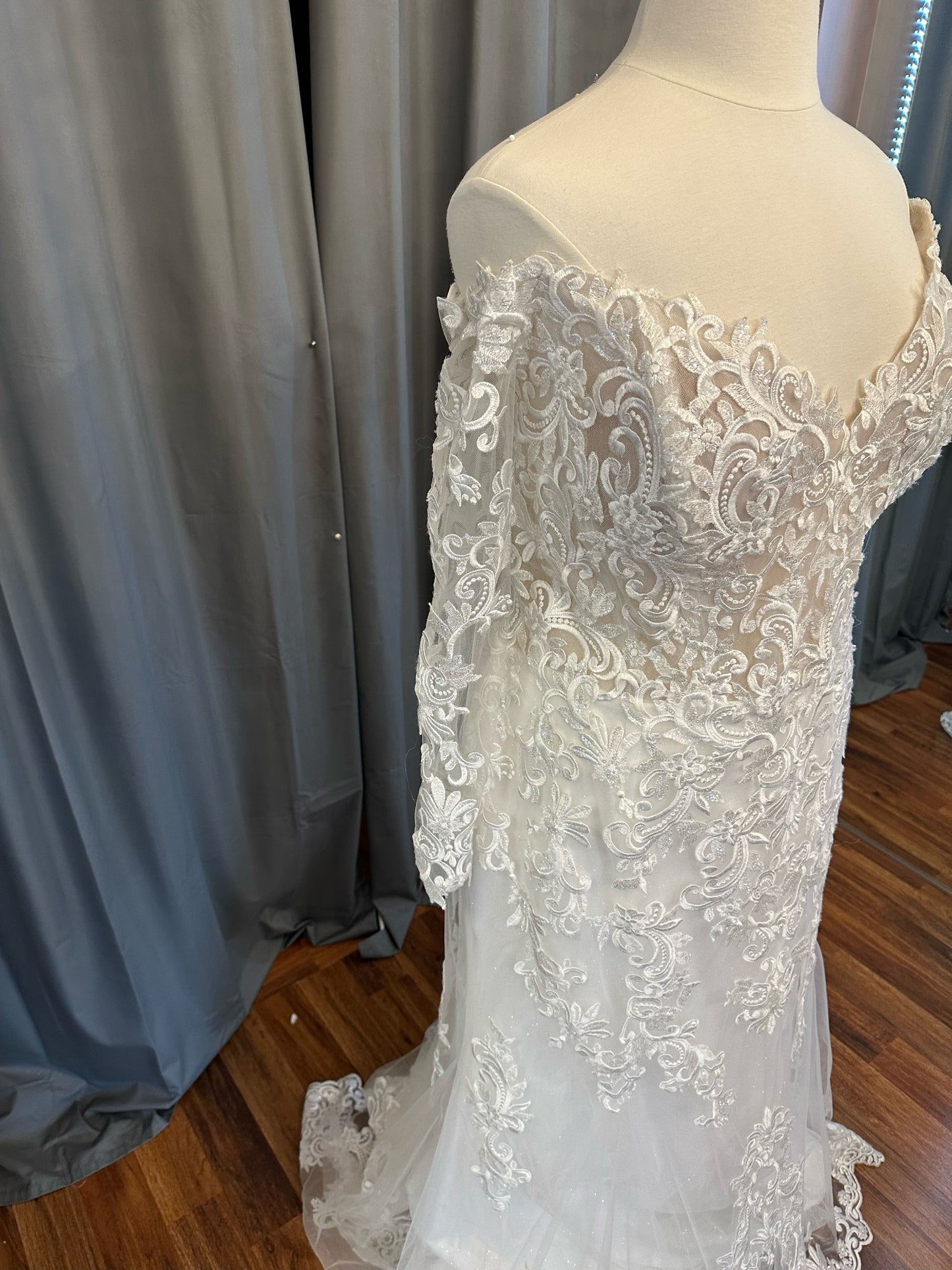 Maggie Sottero Edison Sample - Size 26